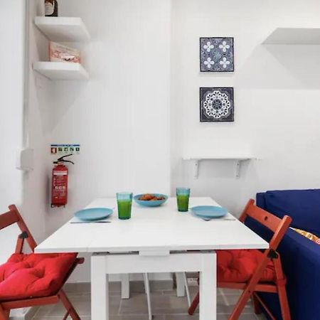 Beautiful 1 Bedroom Apartment Near Benfica リスボン エクステリア 写真