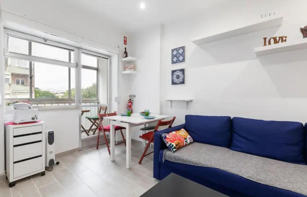 Beautiful 1 Bedroom Apartment Near Benfica リスボン エクステリア 写真